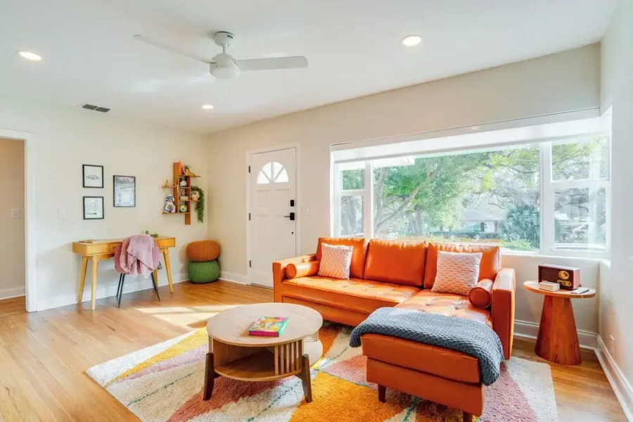 Mid-century Lakeland Home w/ Game Room!
