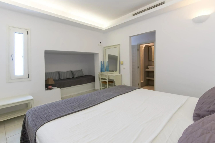 Alexandros Suites & Apartments