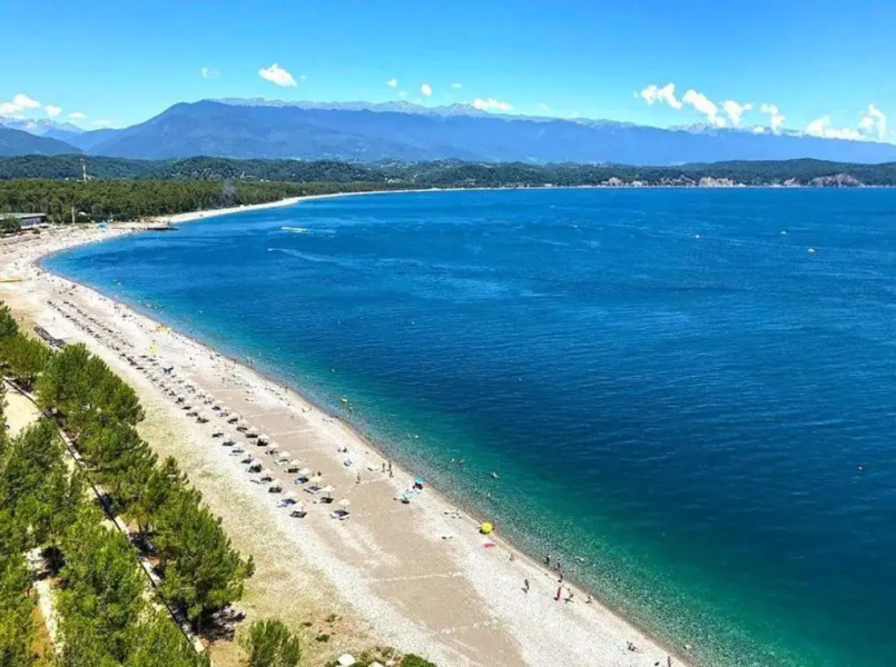 2-h komnatnaja kvartira v Pitsunde ul Agrba 5 korp 1