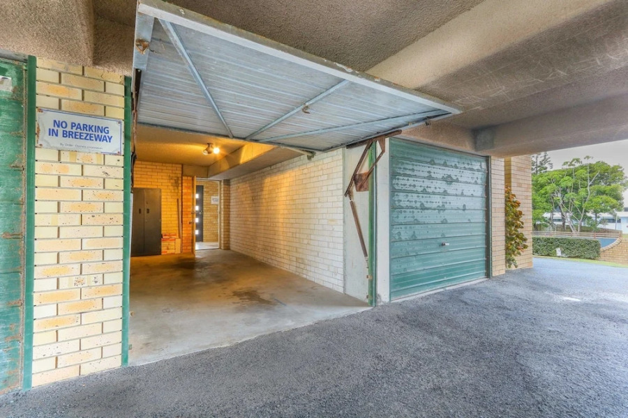 Beachside Bliss '12 Kingsway'