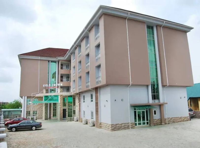 Gold Crown Hotel