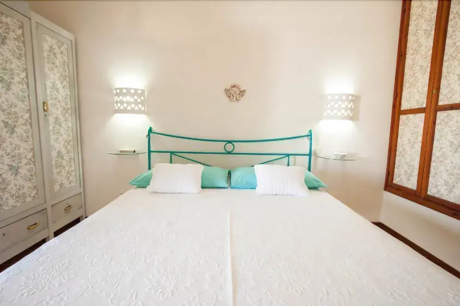 Strelitzia Holiday House