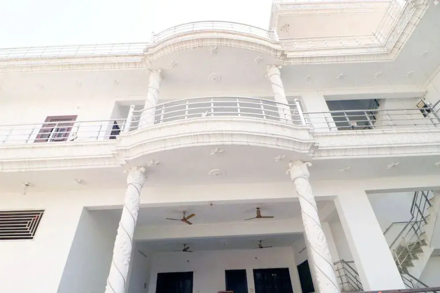 Hotel Pushp Vatika by OYO Rooms