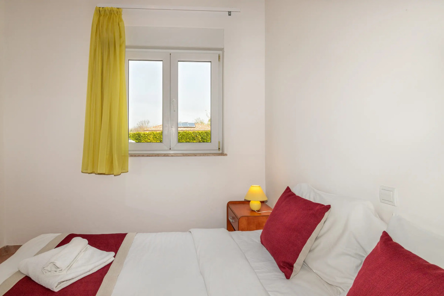 Pool Apartment Suzi 6