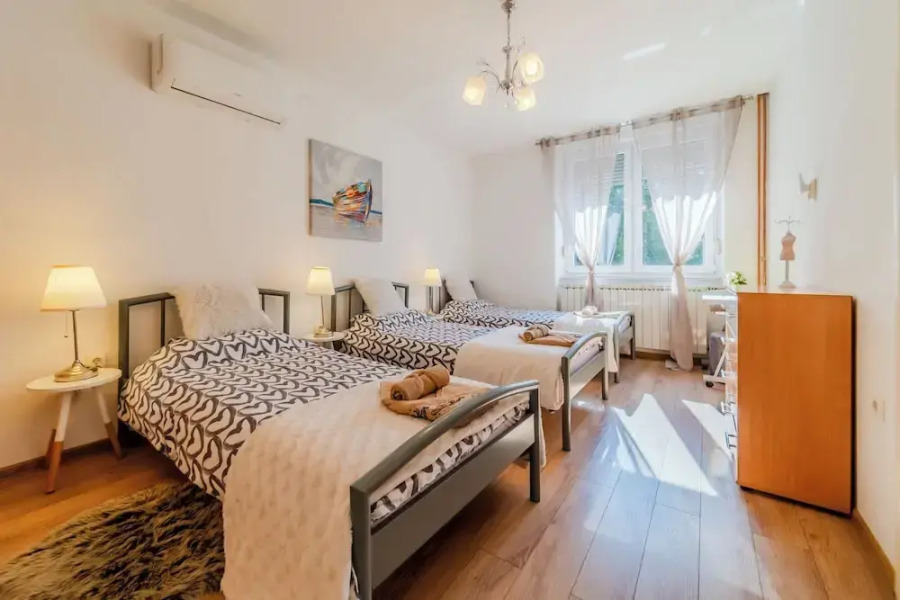 Countess House With Jacuzzi and Sauna