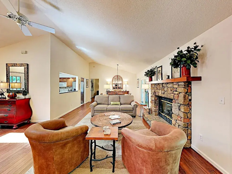 182 Brevard - 3 Br Home