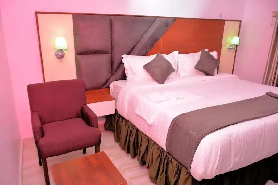 Vacation Villa Hotel and Suites