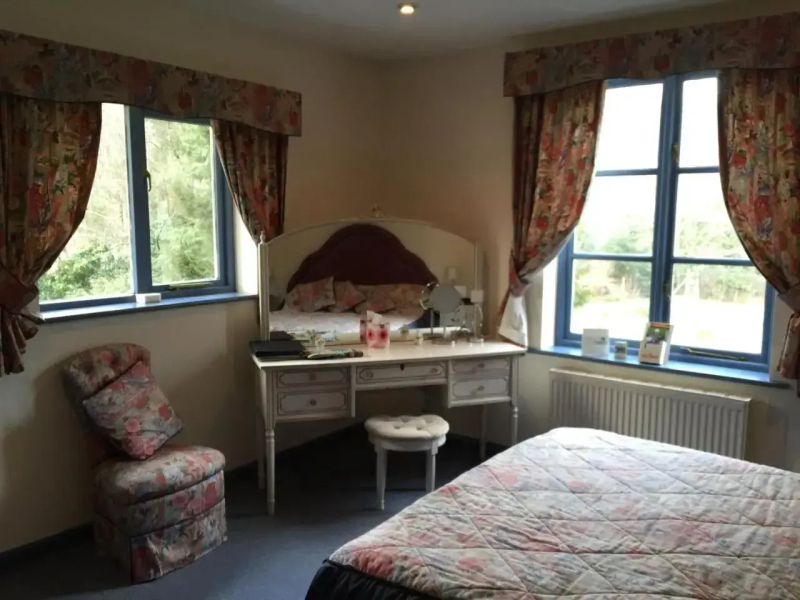 Kingswood Cottage