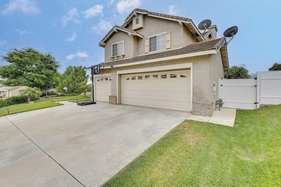 Lake Elsinore Vacation Rental ~ 4 Mi to the Lake!