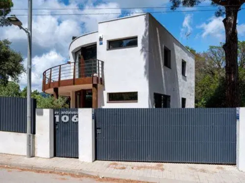 HOUSE BERBEL SANT CEBRIà DE VALLALTA