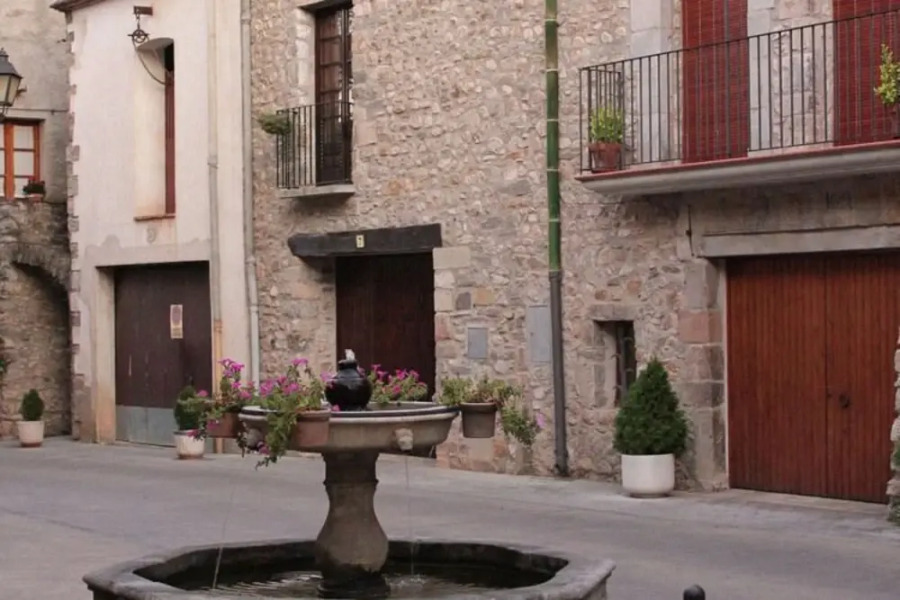 Modern Furnished Apartment Situated on the Ground Floor