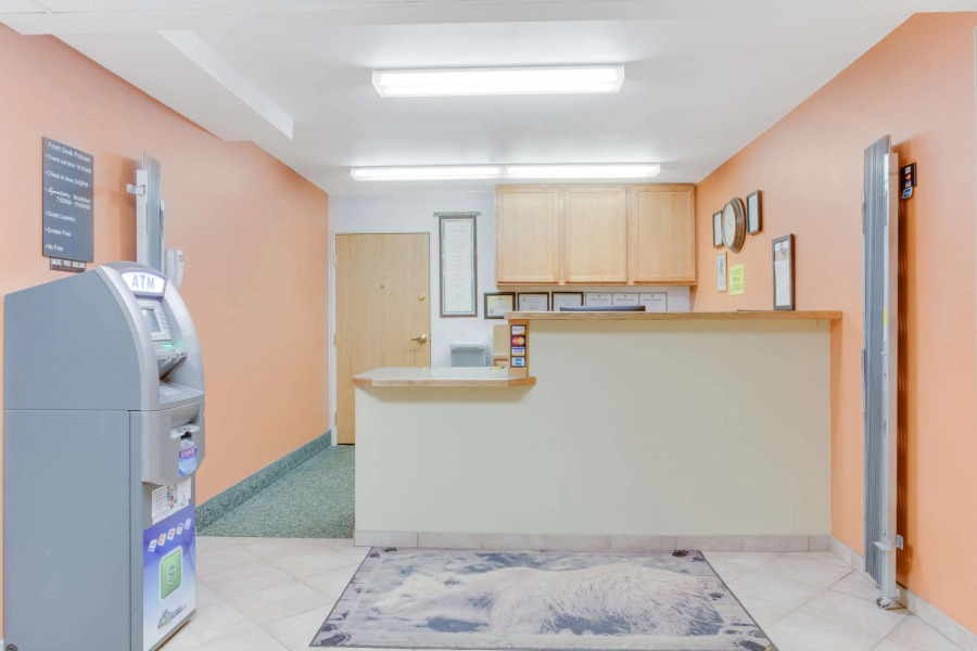 Super 8 by Wyndham Cooke City Yellowstone Park