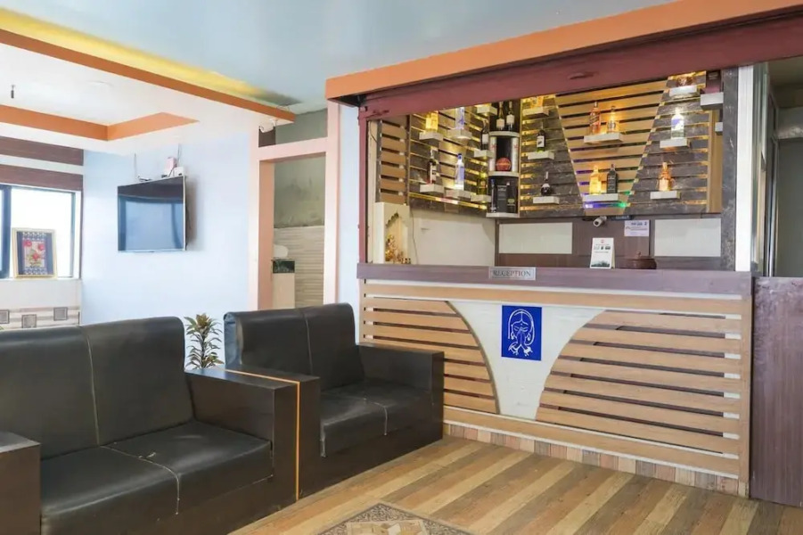 OYO 758 Hotel Atithi