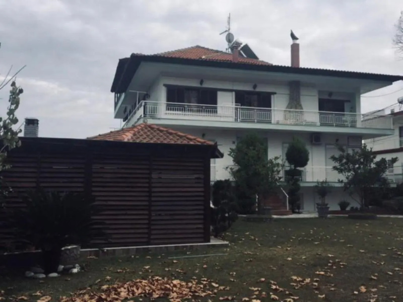 Litsa Haus Estate Residences & Suites