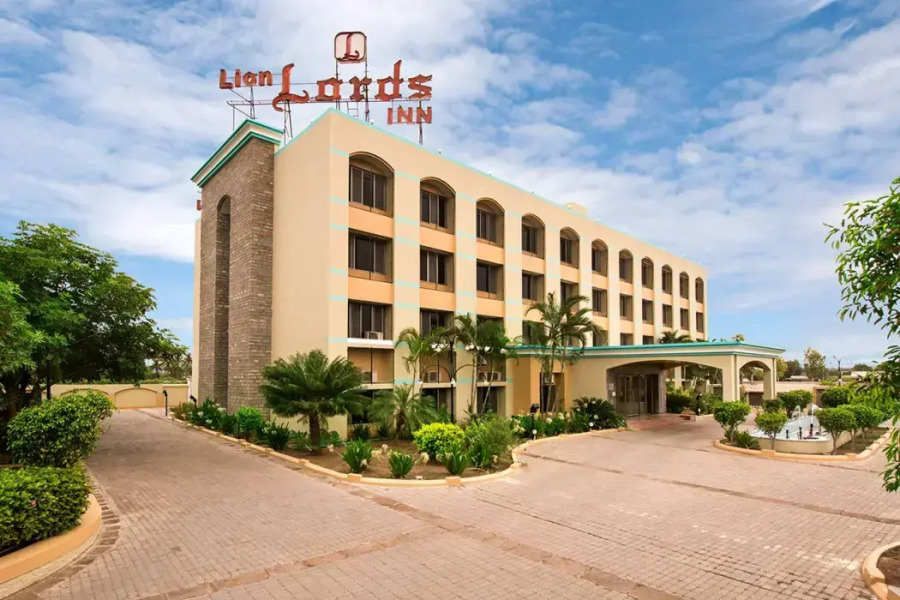 Lion Lords Inn Rajula