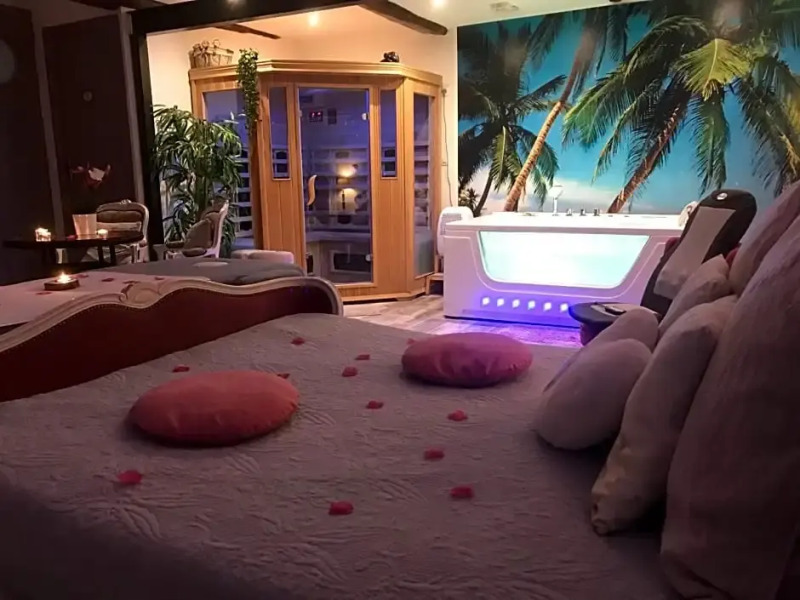 Le Mas Romantique avec Jacuzzi et Sauna privé
