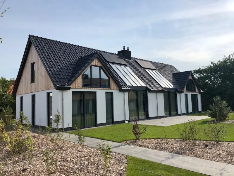 Luxury Villa With 3 Bathrooms, sea at 400 m