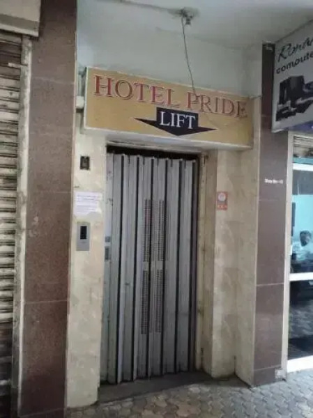 Capital O 82556 Hotel Pride