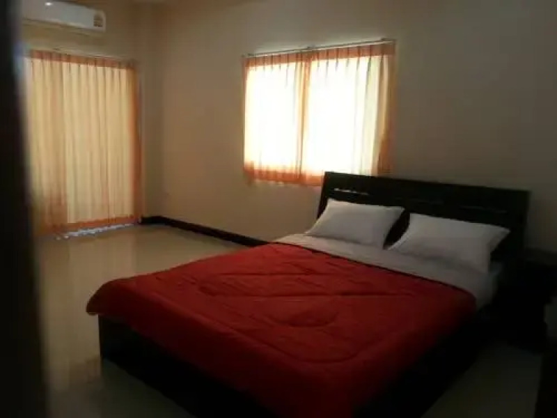 Aumnuaychai Apartment