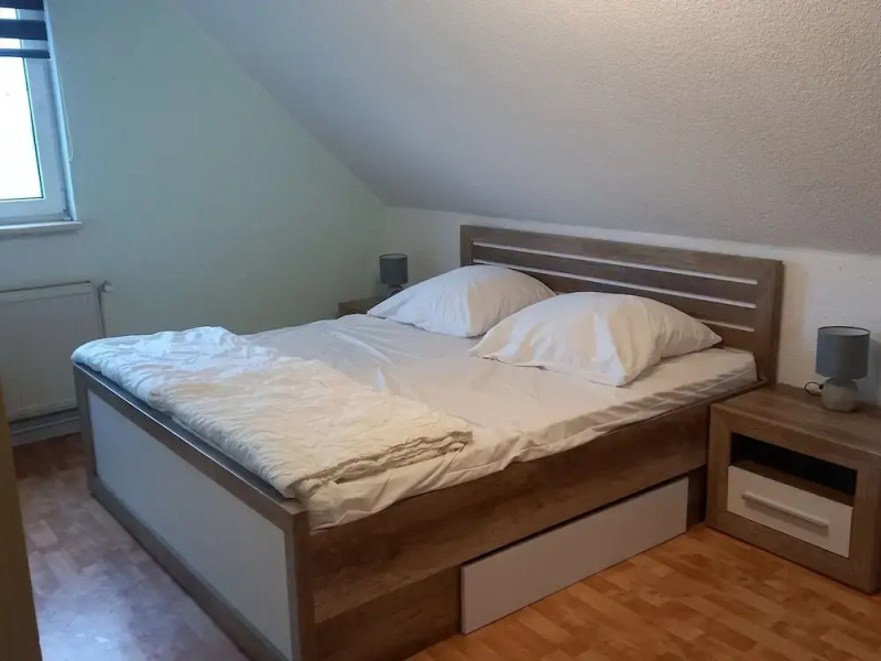 Stilvolle Wohnung in Stormbruch mit Garten