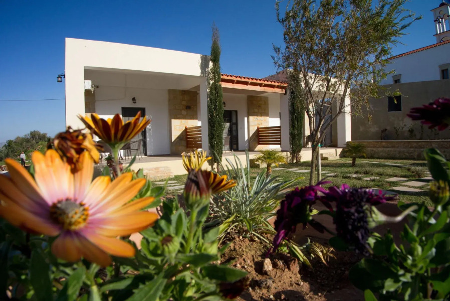 Agarathos Traditional Rooms