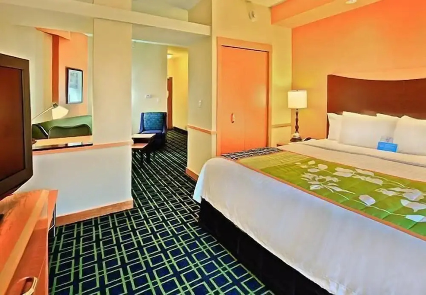 Fairfield Inn & Suites Harrisburg West