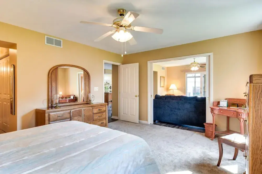 Tonawanda Vacation Rental ~ 13 Mi to Niagara Falls