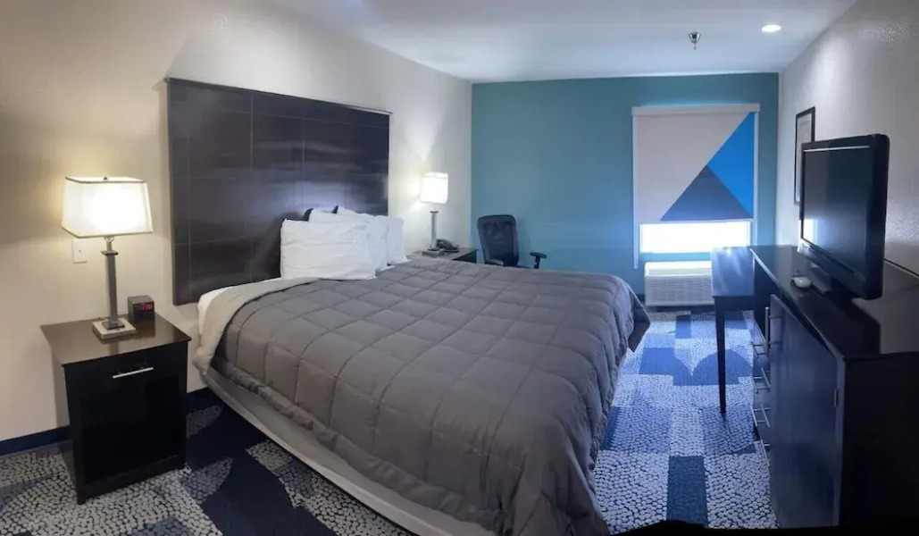 Howard Johnson Express Inn Iowa La