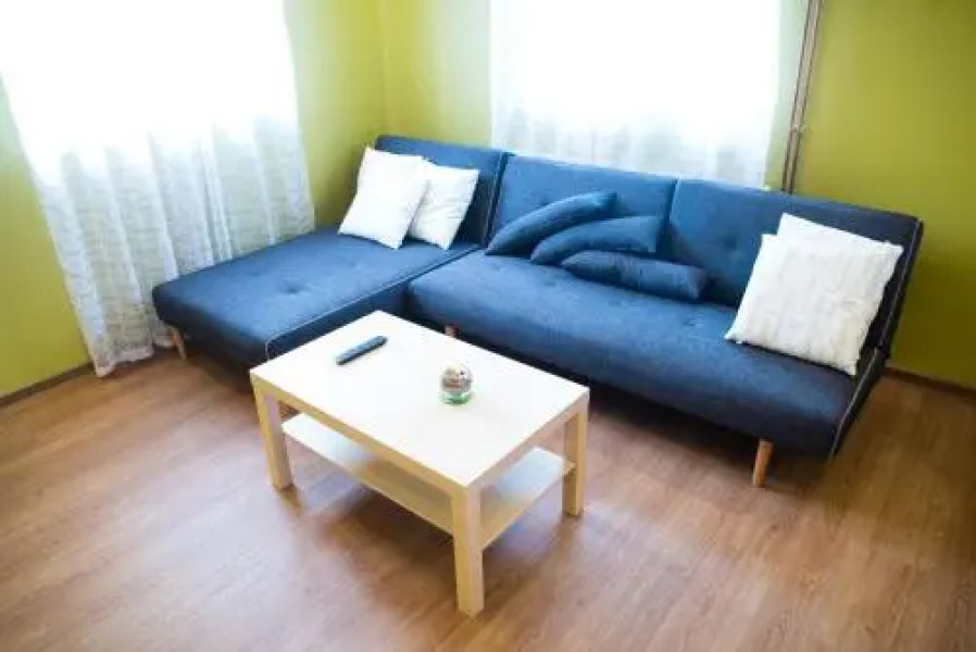 Hostel Hiša Na Travniku