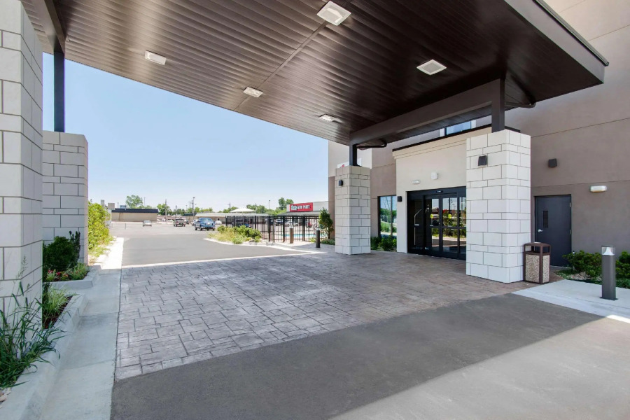 Holiday Inn Express & Suites Tulsa East - Catoosa by IHG
