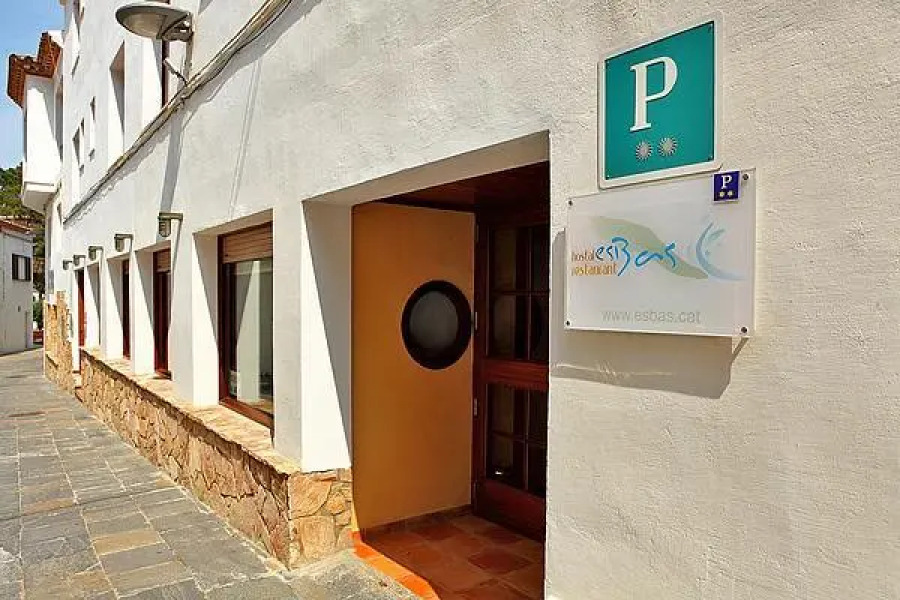 Hostal Restaurante Es Bas