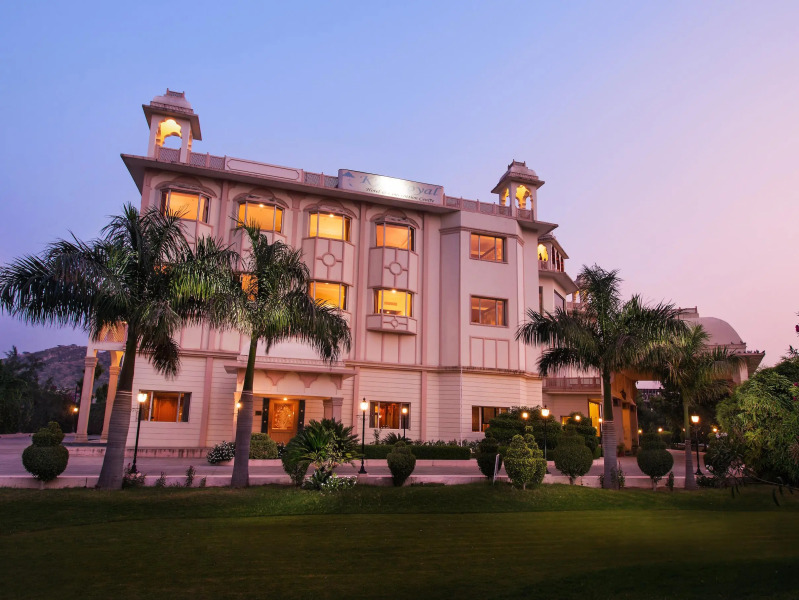 KK Royal Hotel & Convention Centre