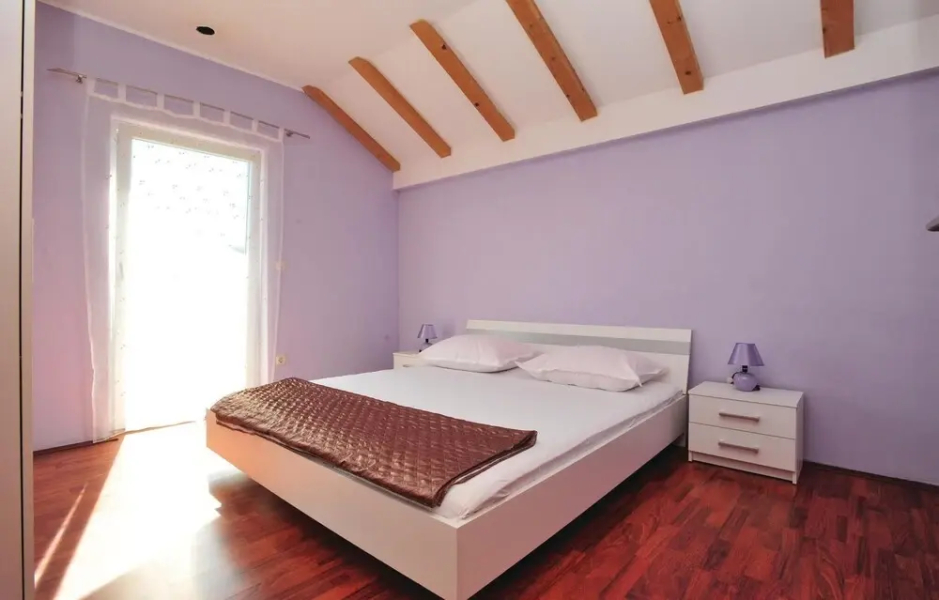 Stunning Home in Trilj With Wifi and 4 Bedrooms