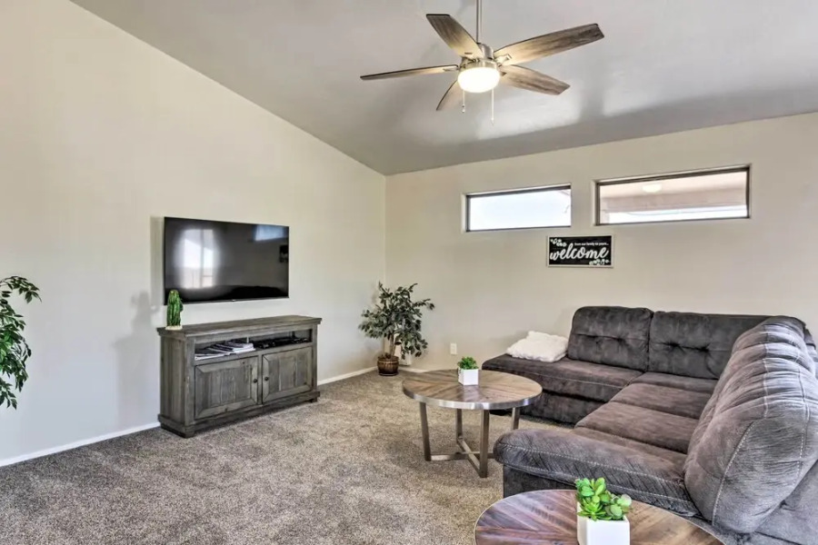 Oro Valley Home w/ Hot Tub & Mountain Views!