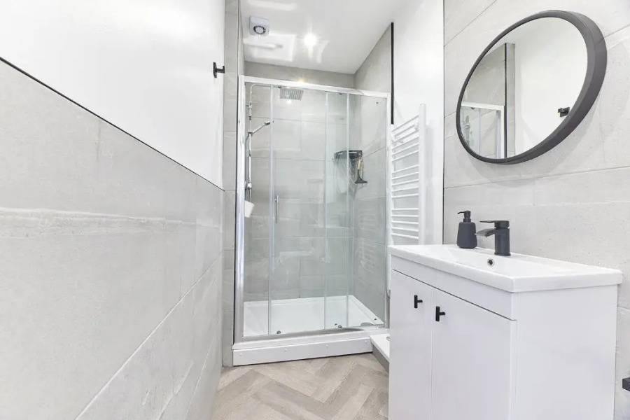 Ralph House - Properties Unique