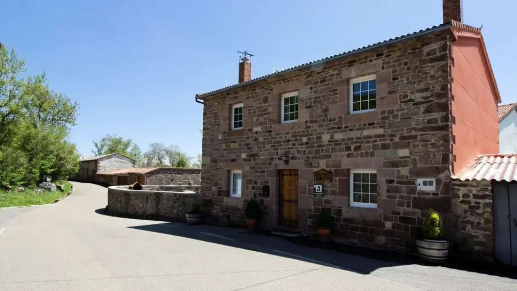 Casa rural LA COVA