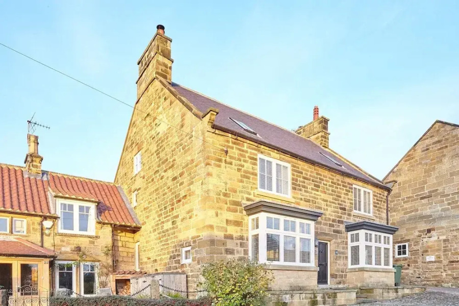 Host Stay Graham House