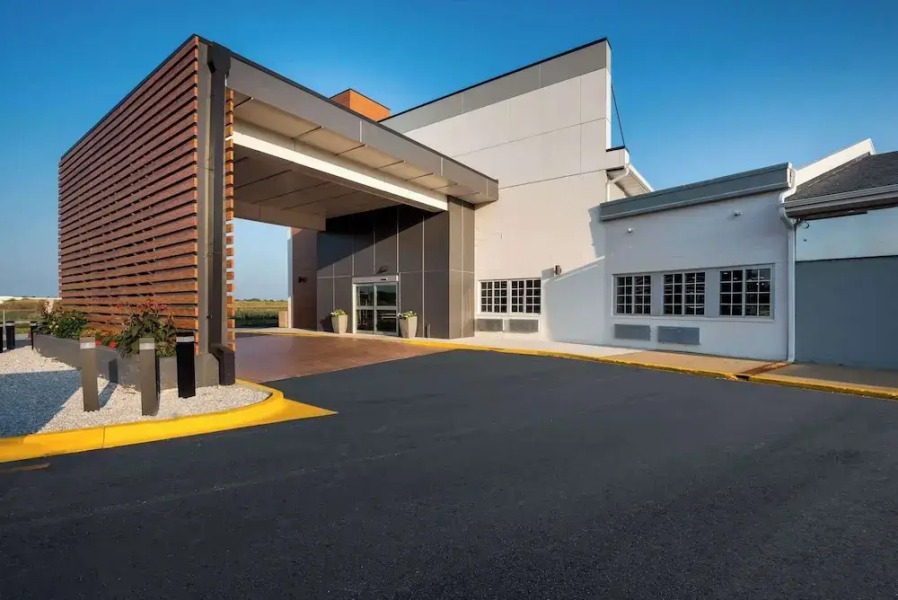 Best Western Metro North