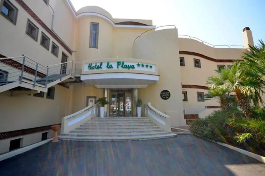 Grand Hotel La Playa