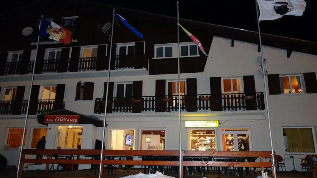 Hotel Bar Restaurant Les Gentianes