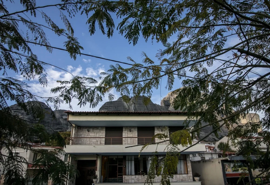 The Holy Rock - Hostel at meteora