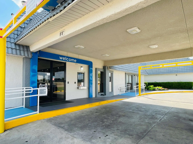 Motel 6 Duncanville, TX - Dallas