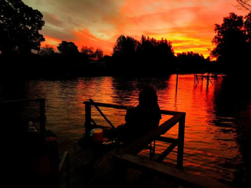 Cabaña Sol de Medianoche Delta Tigre