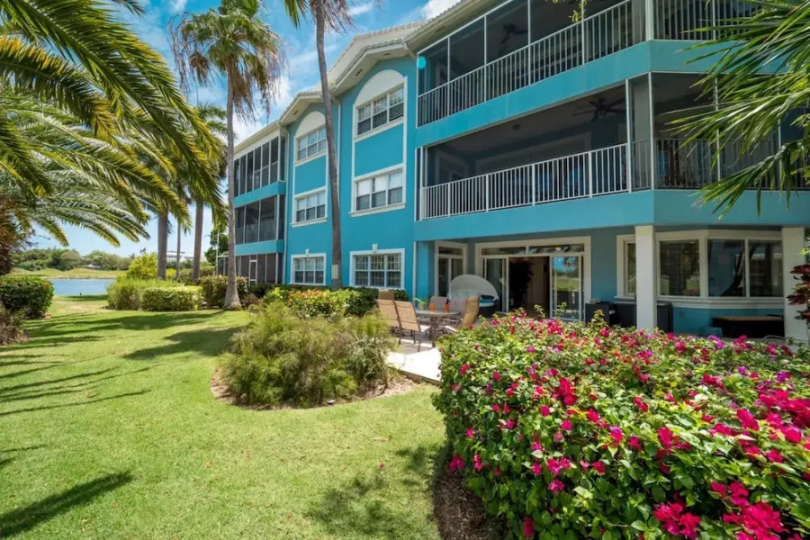 Britannia Villas by Cayman Villas