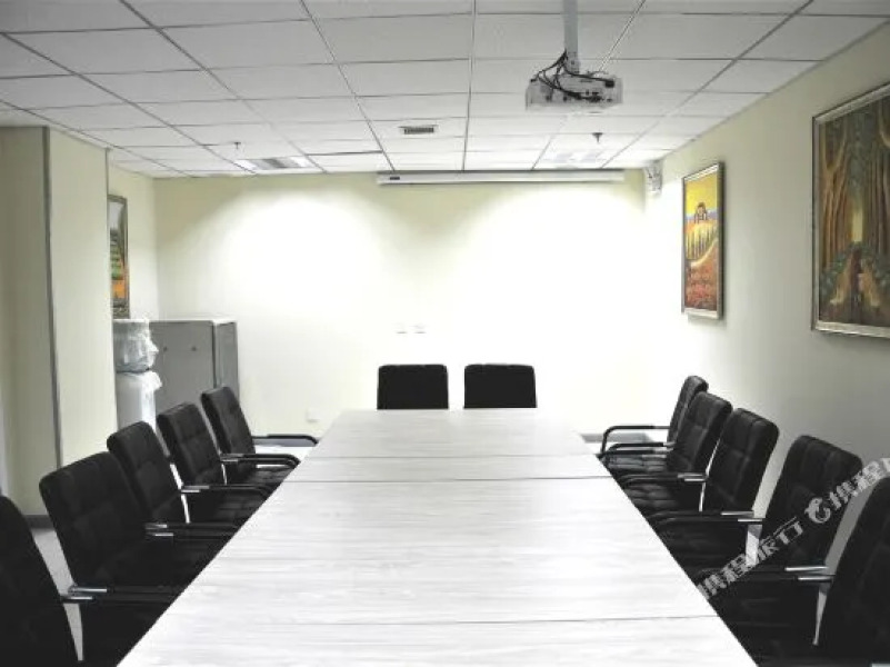 HanTing Hotel (Tongliao Mingren Avenue)