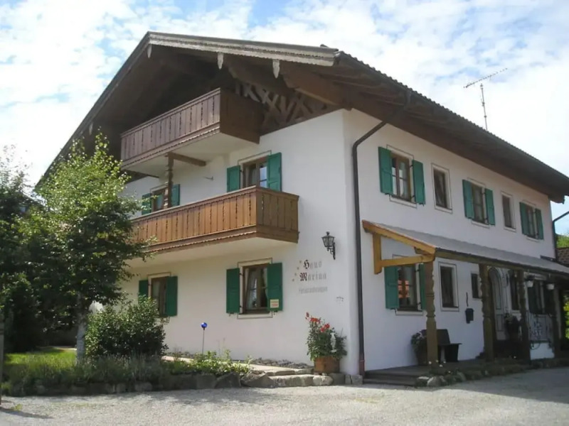 House Marina Modern Retreat