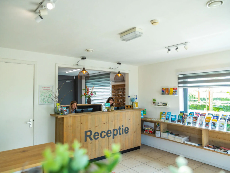 Comfortable air-conditioned chalet in a holiday park on the Gulperberg