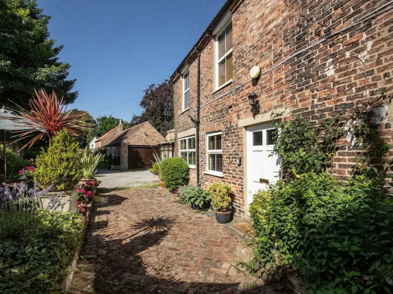 The Georgian Cottage