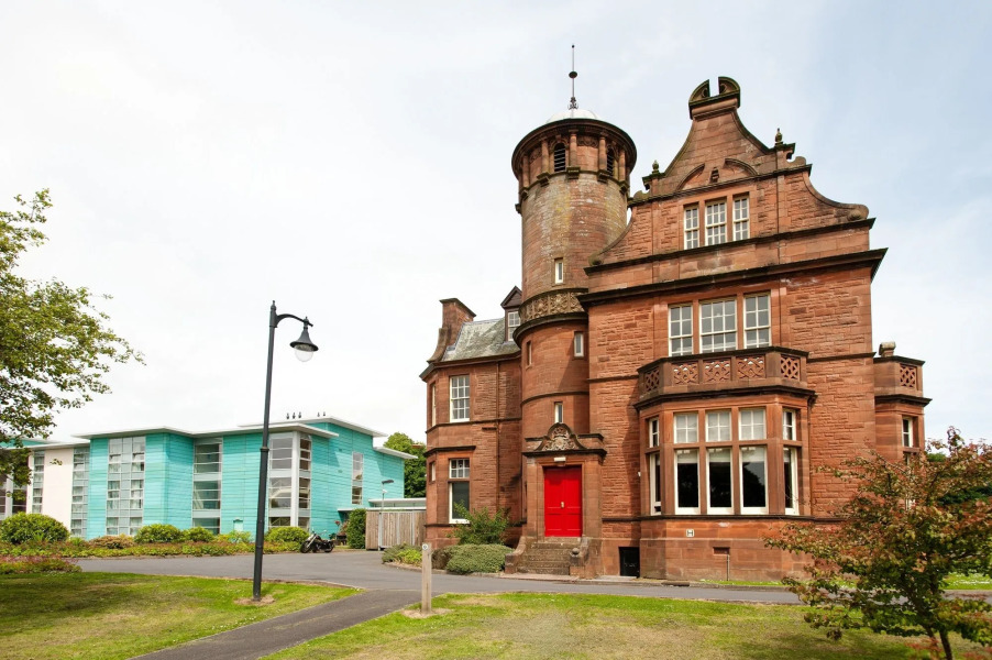 Holiday Inn Dumfries by IHG