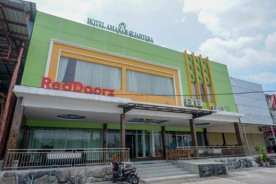 RedDoorz near Bandara Adi Soemarmo Solo